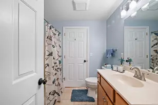 11 Nathaniel Dr, Raymond, NH 03077 - Photo 16