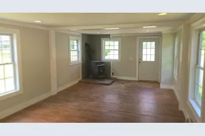 93  Gulf Road, Derry, NH 03038 - Photo 4