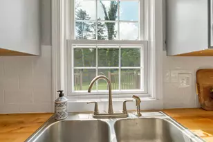 93 Gulf Rd, Derry, NH 03038 - Photo 18