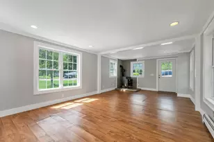 93 Gulf Rd, Derry, NH 03038 - Photo 14