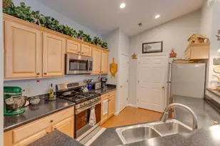 11 Blueberry Hill Rd, Plymouth, NH 03264 - Photo 8