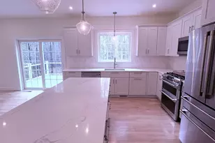 10 Charlotte Dr, Dover, NH 03820 - Photo 6