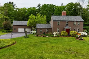 32 Sandown Rd, Danville, NH 03819 - Photo 2