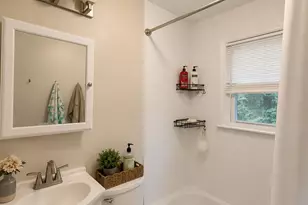 158 Appletree Rd, Auburn, NH 03032 - Photo 8