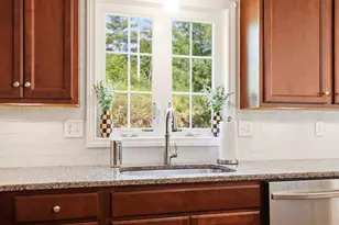 130 Marathon Way, Manchester, NH 03109 - Photo 14