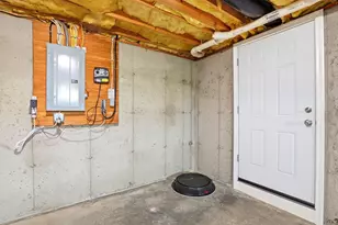 130 Marathon Way, Manchester, NH 03109 - Photo 30