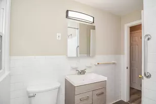 22 Greenwood Dr, Nashua, NH 03062 - Photo 14