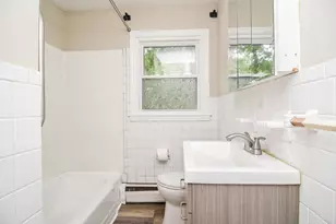 22 Greenwood Dr, Nashua, NH 03062 - Photo 16