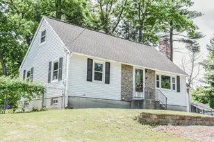 22 Greenwood Dr, Nashua, NH 03062 - Photo 4