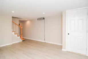 22 Greenwood Dr, Nashua, NH 03062 - Photo 40