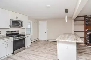 22 Greenwood Dr, Nashua, NH 03062 - Photo 10