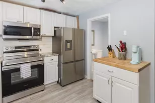 29 Olde Country Village Rd, Londonderry, NH 03053 - Photo 4