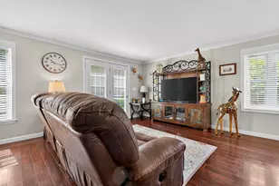 11 Sundown Dr, Derry, NH 03038 - Photo 10