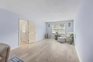 16 Locke Mill Dr, Litchfield, NH 03052 - Photo 14