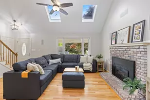 16 Locke Mill Dr, Litchfield, NH 03052 - Photo 2