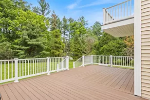 16 Locke Mill Dr, Litchfield, NH 03052 - Photo 14