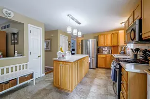 96 Dublin Ave, Nashua, NH 03063 - Photo 10