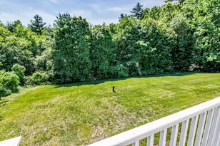11 Nutfield Dr, Londonderry, NH 03053 - Photo 8