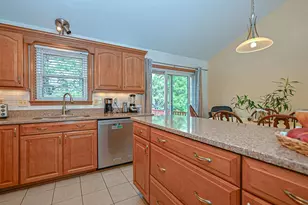 30 Cricket Ln, Concord, NH 03301 - Photo 2