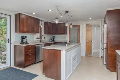 17 Island Pond Road, Hampstead, NH 03841 - Photo 18