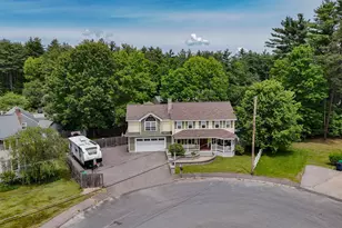 8 Ferncroft Dr, Nashua, NH 03063 - Photo 2