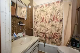 186 Peabody Ave, Manchester, NH 03109 - Photo 10