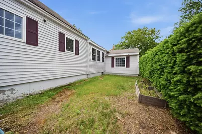 220 Norfolk Street, Manchester, NH 03103 - Photo 36
