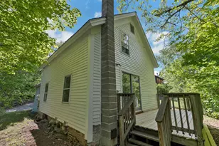 39 Summit St, Franklin, NH 03235 - Photo 8