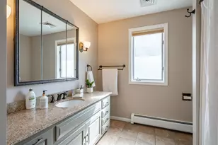 14 Wentworth St, Nashua, NH 03060 - Photo 22