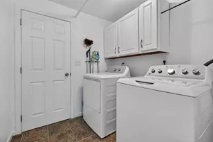 30 Royal Ln, Londonderry, NH 03053 - Photo 20