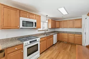 20 Centerview Rd, Atkinson, NH 03811 - Photo 6