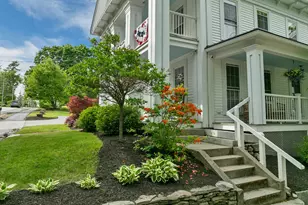 153 N Main St, Wolfeboro, NH 03894 - Photo 10