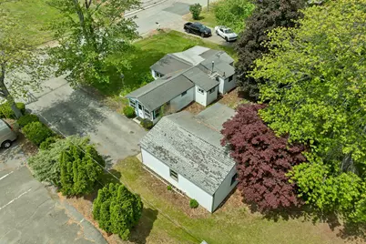 13 Elm Street, Epping, NH 03042 - Photo 2
