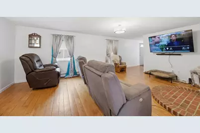 266 Main Street, Sandown, NH 03873 - Photo 12