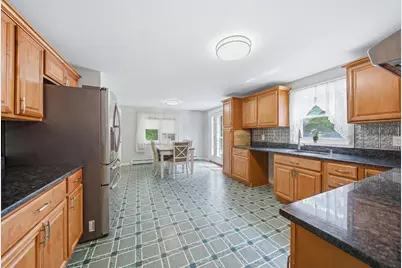 266 Main Street, Sandown, NH 03873 - Photo 6
