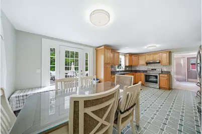 266 Main Street, Sandown, NH 03873 - Photo 10
