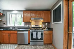15 Birnum Woods Rd, Stratham, NH 03885 - Photo 8