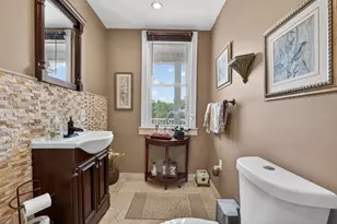 20 Abbott St, Nashua, NH 03064 - Photo 38