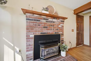 27 Winslow Farm Rd, Hudson, NH 03051 - Photo 6