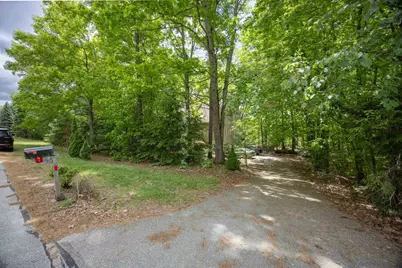 56 Seasons Lane, Londonderry, NH 03053 - Photo 2