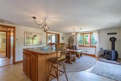 736 Pleasant Street, Newport City, VT 05855 - Photo 12