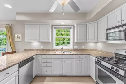 9 Butternut Circle, Milton, VT 05468 - Photo 6