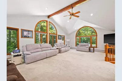 19 Wedgewood Drive, Londonderry, NH 03053 - Photo 4