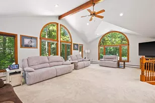 19 Wedgewood Dr, Londonderry, NH 03053 - Photo 4
