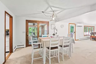 19 Wedgewood Dr, Londonderry, NH 03053 - Photo 8