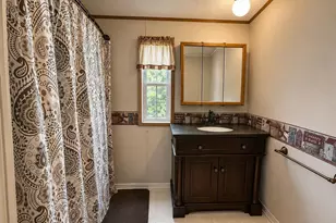 7 Dublin St, Gorham, NH 03581 - Photo 8