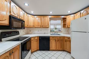 2 Harding Rd, Portsmouth, NH 03801 - Photo 4