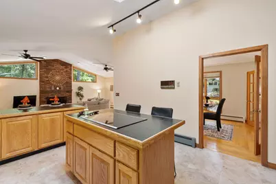 6 Weston Street, Derry, NH 03038 - Photo 10
