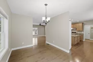 18 Hawthorne Drive, Auburn, NH 03032 - Photo 14