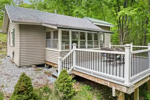 102 Highland St, Plymouth, NH 03264 - Photo 2